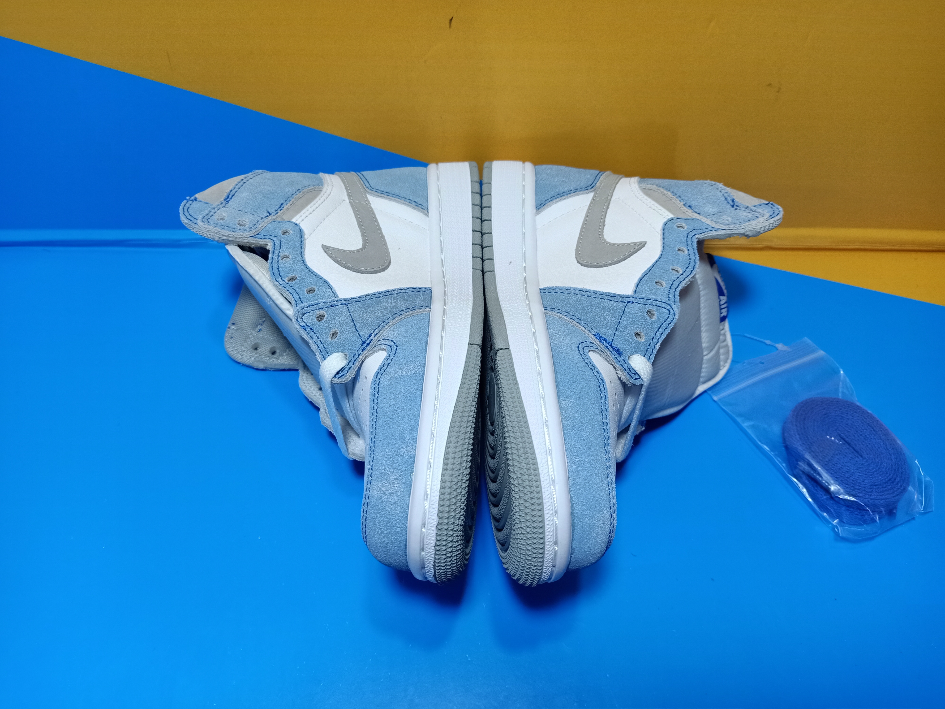 Og Tony Air Jordan 1 Retro High OG Hyper Royal 555088-402 review Ogtony，ogtony，TonyShoes，Tonyshoe，tonyshoes，tonyshoe 03