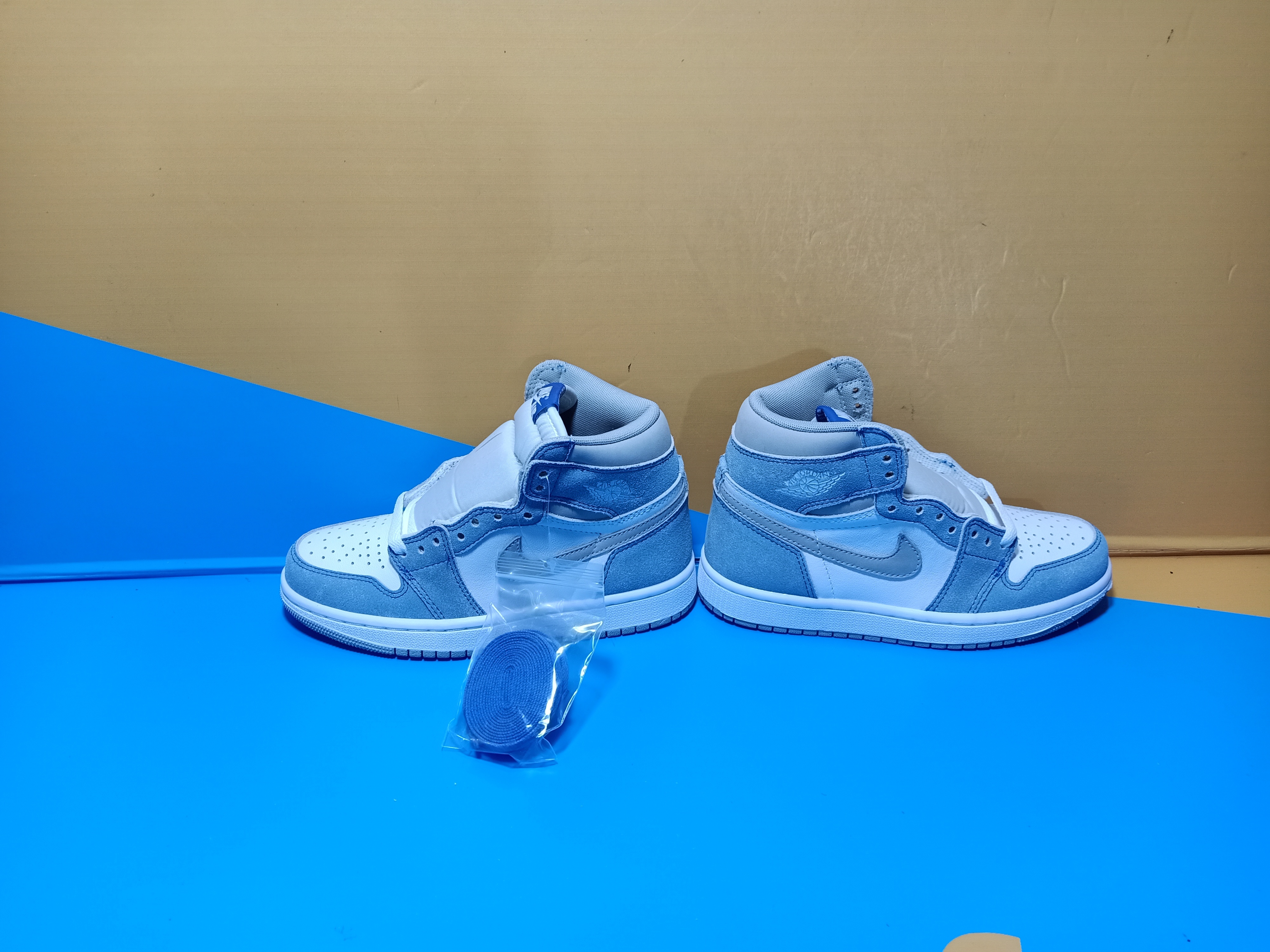 Og Tony Air Jordan 1 Retro High OG Hyper Royal 555088-402 review Ogtony，ogtony，TonyShoes，Tonyshoe，tonyshoes，tonyshoe 08