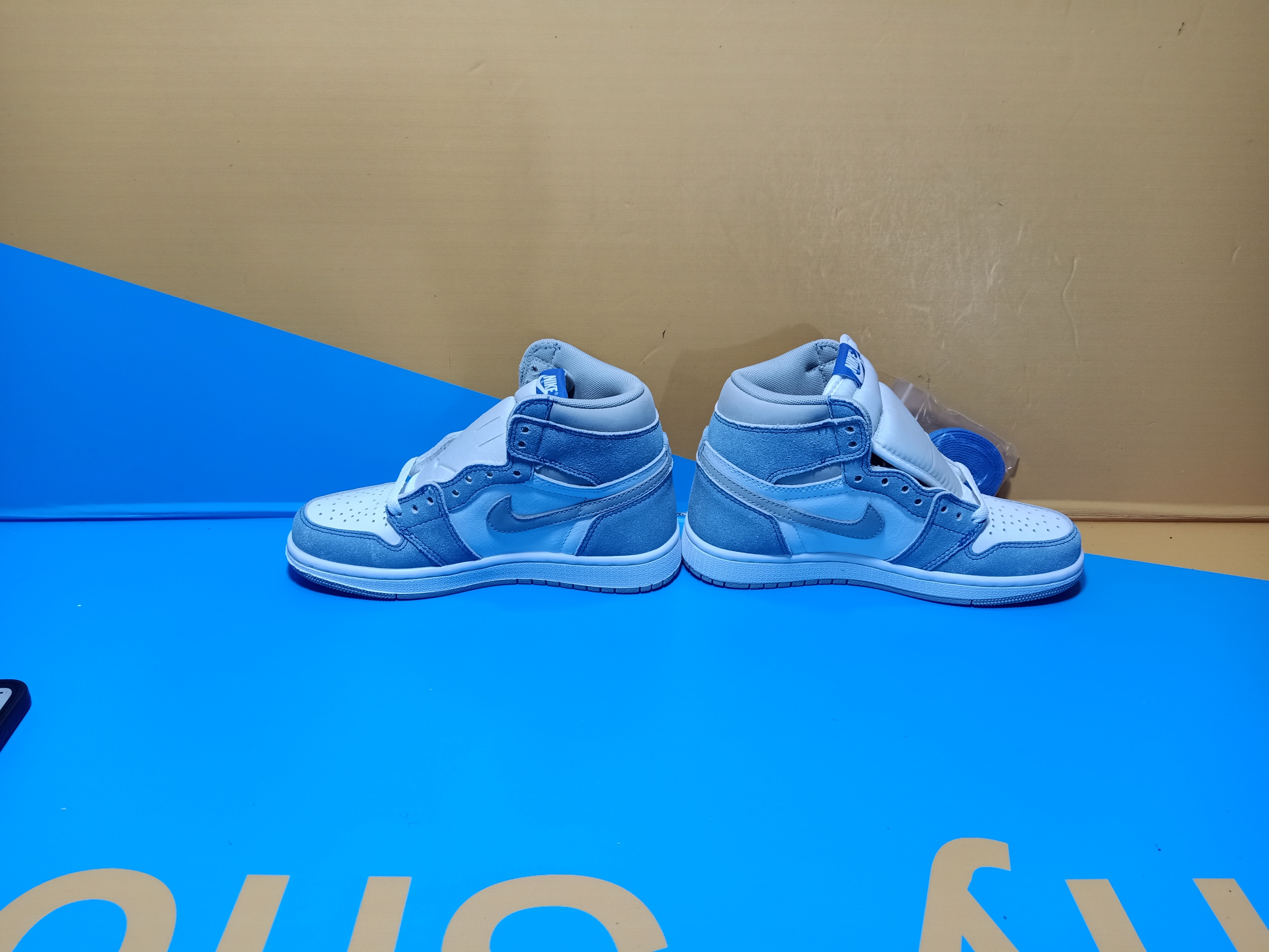 Og Tony Air Jordan 1 Retro High OG Hyper Royal 555088-402 review Ogtony，ogtony，TonyShoes，Tonyshoe，tonyshoes，tonyshoe 09