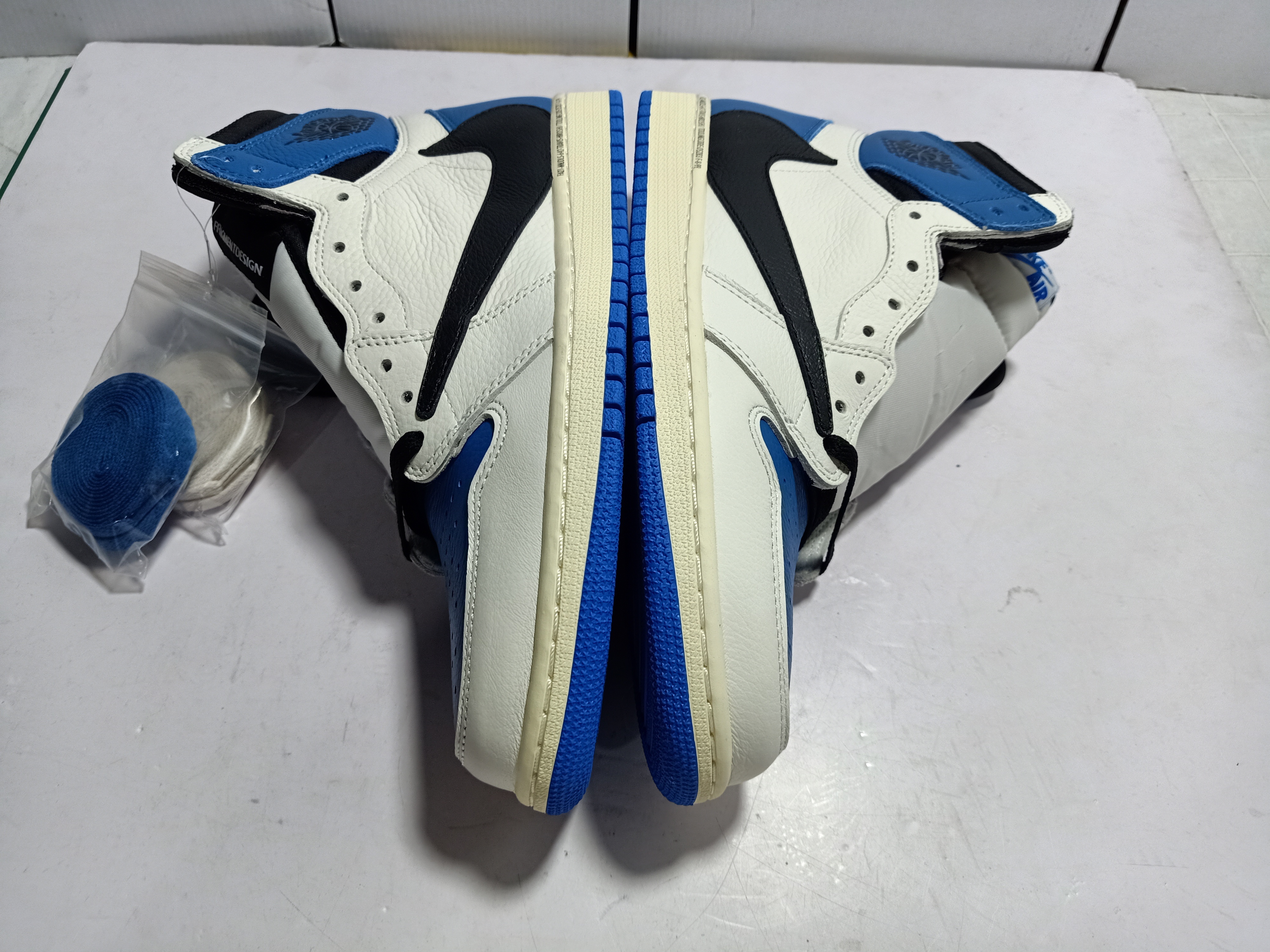 Og Tony Fragment x Travis Scott x Air Jordan 1 High OG Military DH3227-105 review tonyshoe10 05