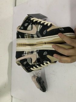 Nike SB Dunk Low Travis Scott (Regular Box) CT5053-001 review tonyshoe10 04