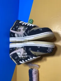 Nike SB Dunk Low Travis Scott (Regular Box) CT5053-001 review Ogtony，ogtony，TonyShoes，Tonyshoe，tonyshoes，tonyshoe 03