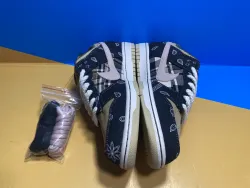 Nike SB Dunk Low Travis Scott (Regular Box) CT5053-001 review Ogtony，ogtony，TonyShoes，Tonyshoe，tonyshoes，tonyshoe 04