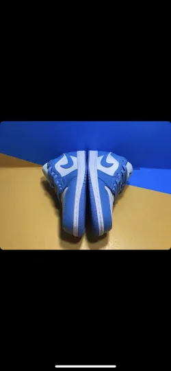 Air Jordan 1 Low UNC (W) AO9944-441 review austin 01