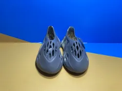 Yeezy Foam Runner MXT Moon Grey GV7904 review Ogtony，ogtony，TonyShoes，Tonyshoe，tonyshoes，tonyshoe 02