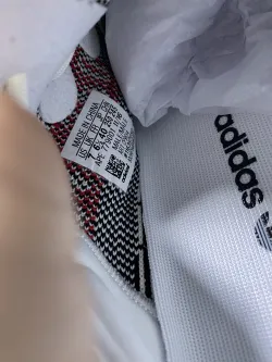 Yeezy Boost 350 V2 Zebra CP9654 review Ogtony，ogtony，TonyShoes，Tonyshoe，tonyshoes，tonyshoe 04