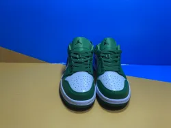 Air Jordan 1 Low Pine Green 553558-301 review Ogtony，ogtony，TonyShoes，Tonyshoe，tonyshoes，tonyshoe 03
