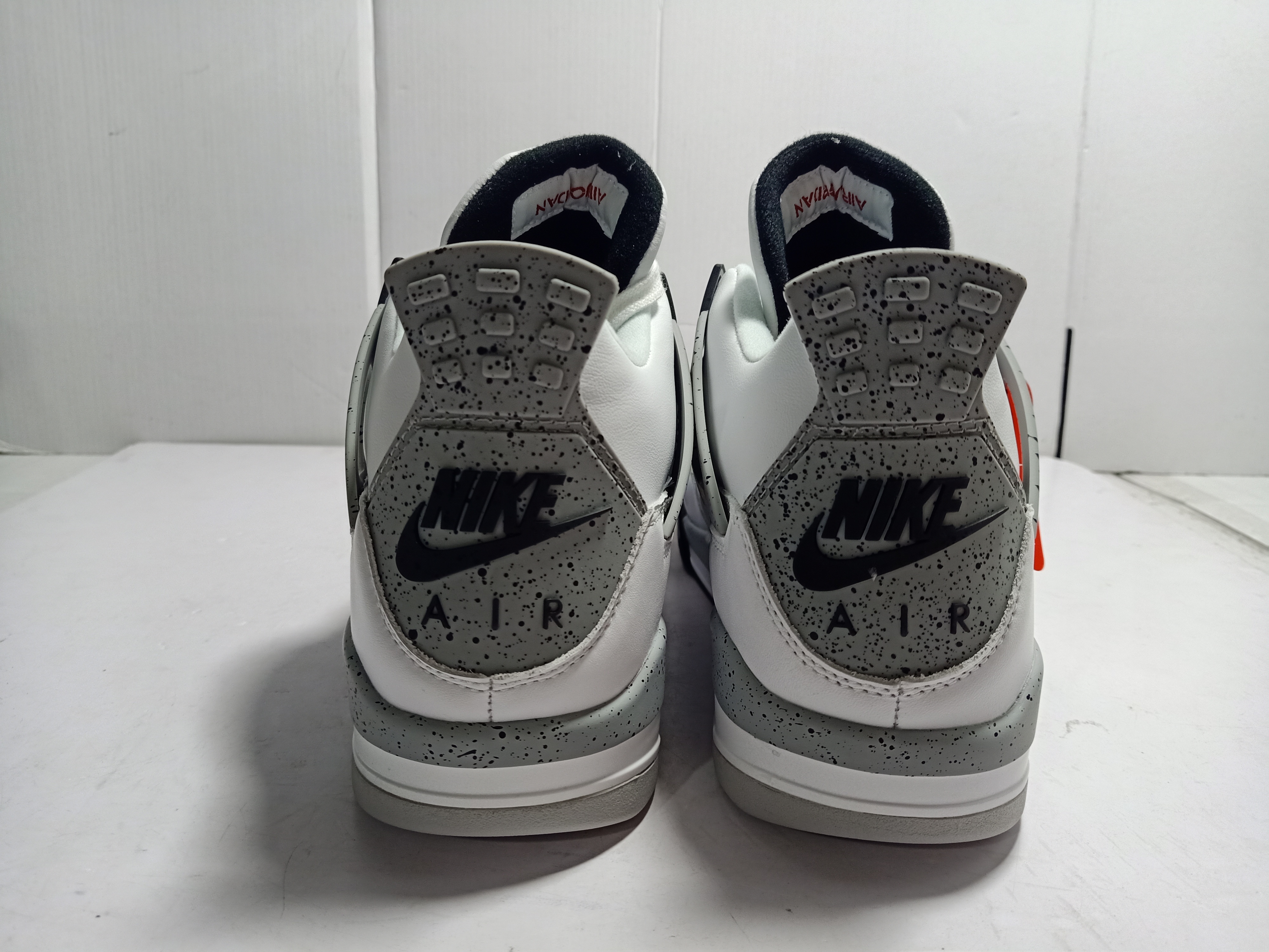 Og Tony Air Jordan 4 Retro White Cement (2016) 840606-192 review Ogtony，ogtony，TonyShoes，Tonyshoe，tonyshoes，tonyshoe 02