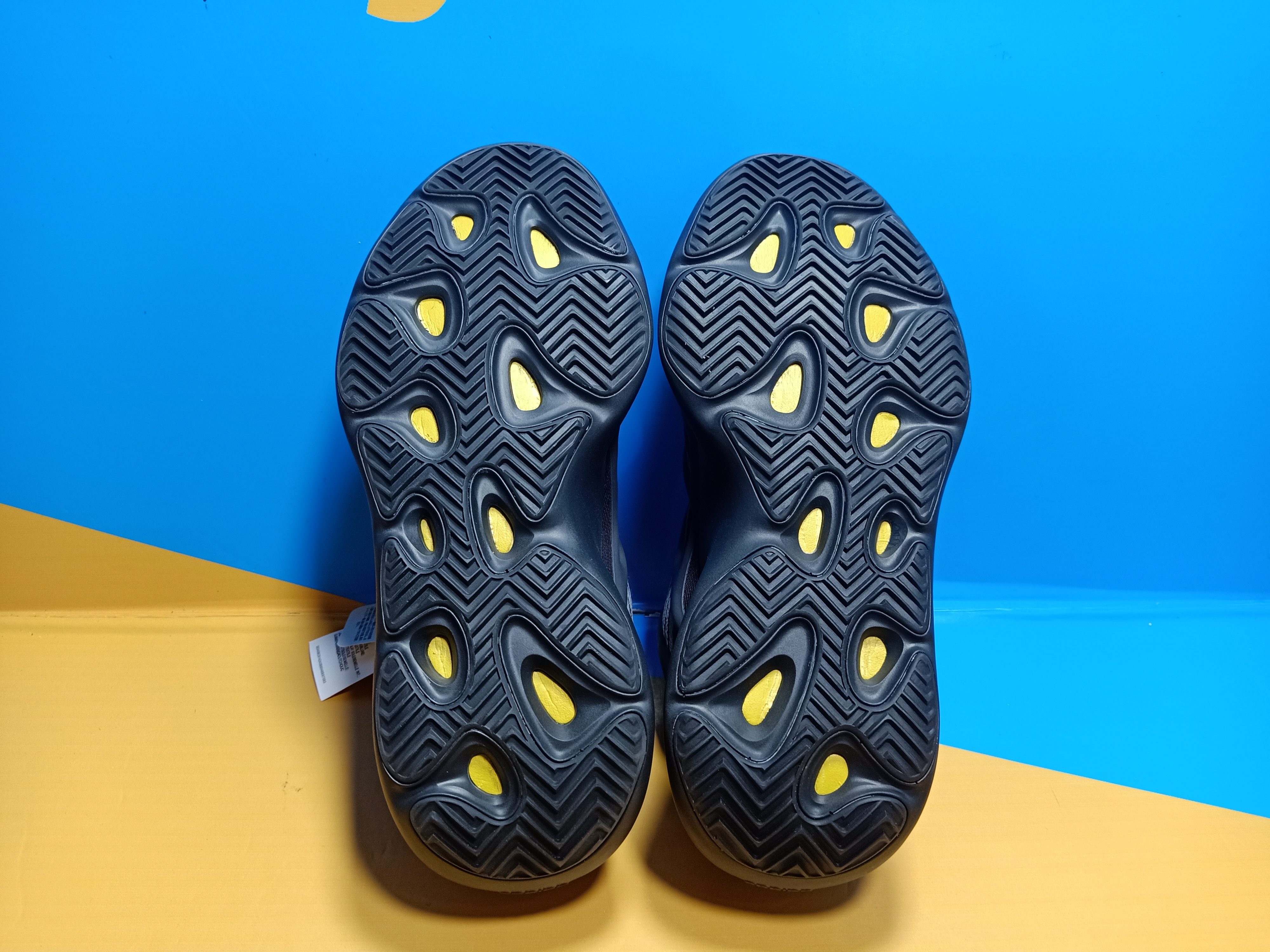 Yeezy 700 V3 Alvah H67799 review Ogtony，ogtony，TonyShoes，Tonyshoe，tonyshoes，tonyshoe 04