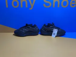Yeezy 700 V3 Alvah H67799 review Ogtony，ogtony，TonyShoes，Tonyshoe，tonyshoes，tonyshoe 08