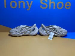 Yeezy Foam Runner Sand FY4567 review Ogtony，ogtony，TonyShoes，Tonyshoe，tonyshoes，tonyshoe 09