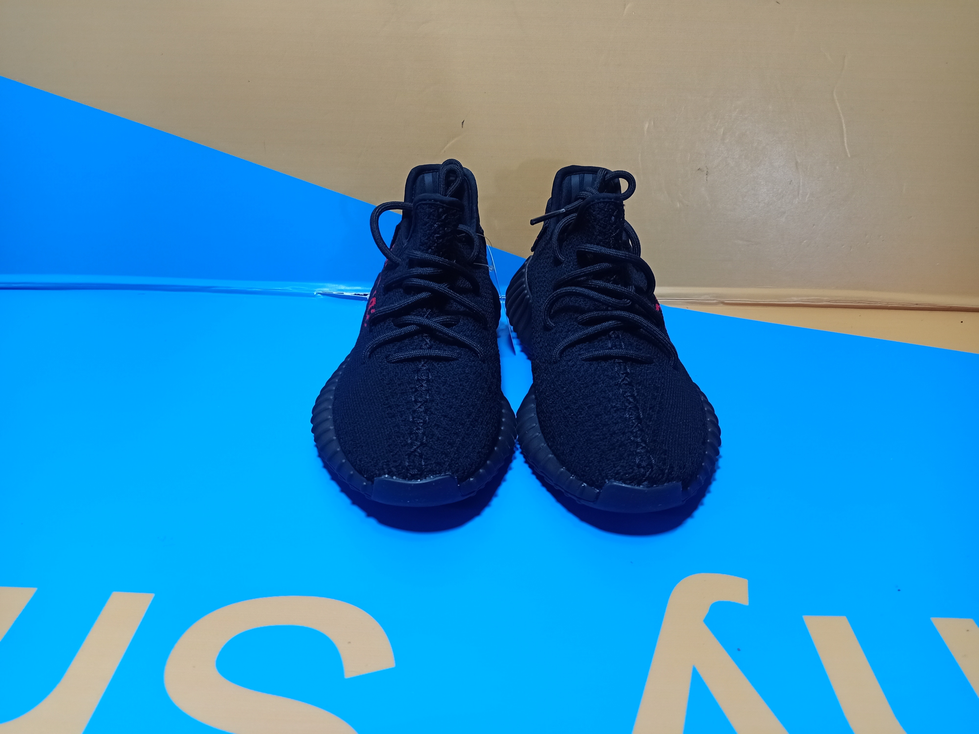 Yeezy Boost 350 V2 Bred CP9652 review Ogtony，ogtony，TonyShoes，Tonyshoe，tonyshoes，tonyshoe 03