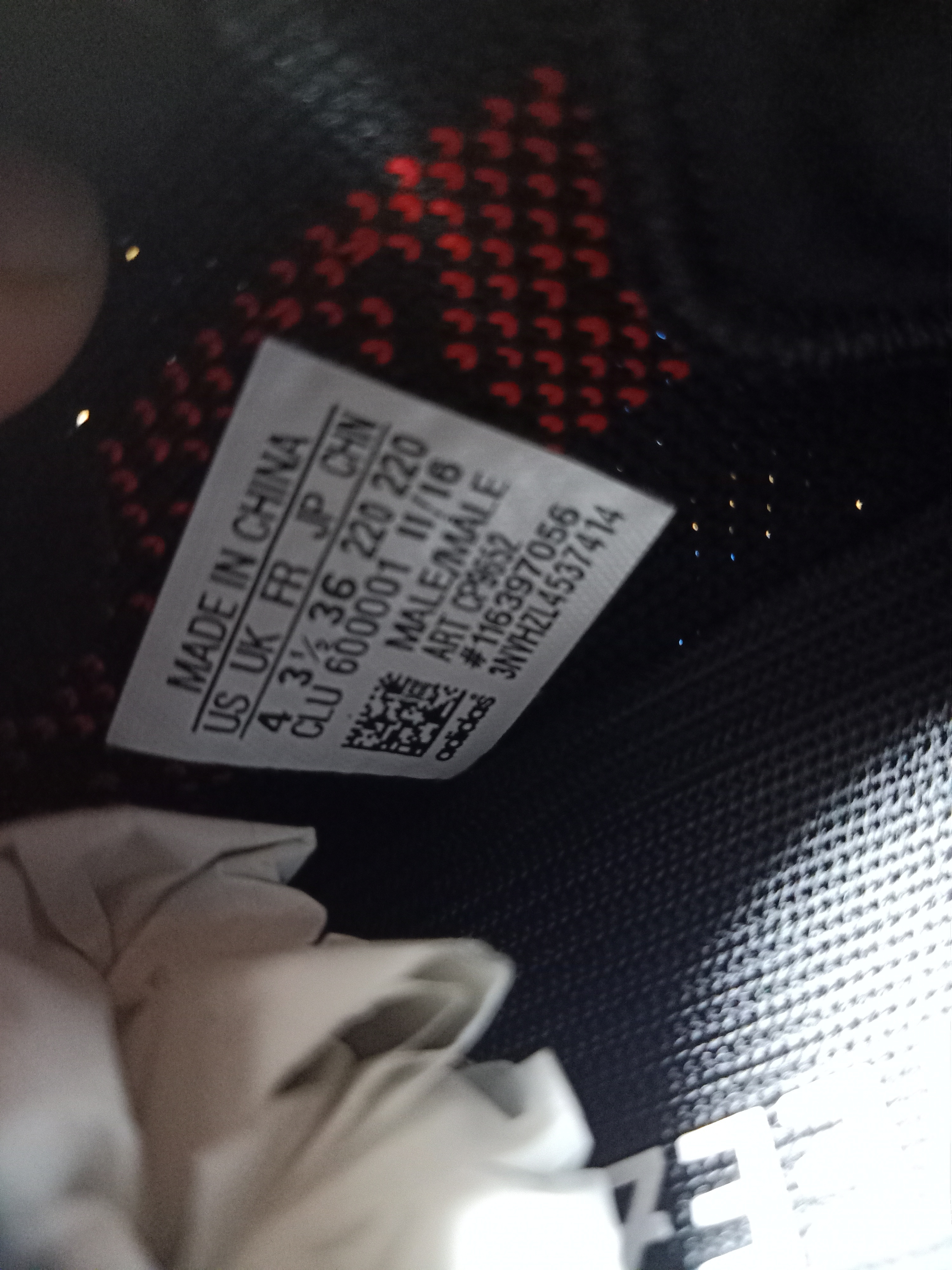 Yeezy Boost 350 V2 Bred CP9652 review Ogtony，ogtony，TonyShoes，Tonyshoe，tonyshoes，tonyshoe 08
