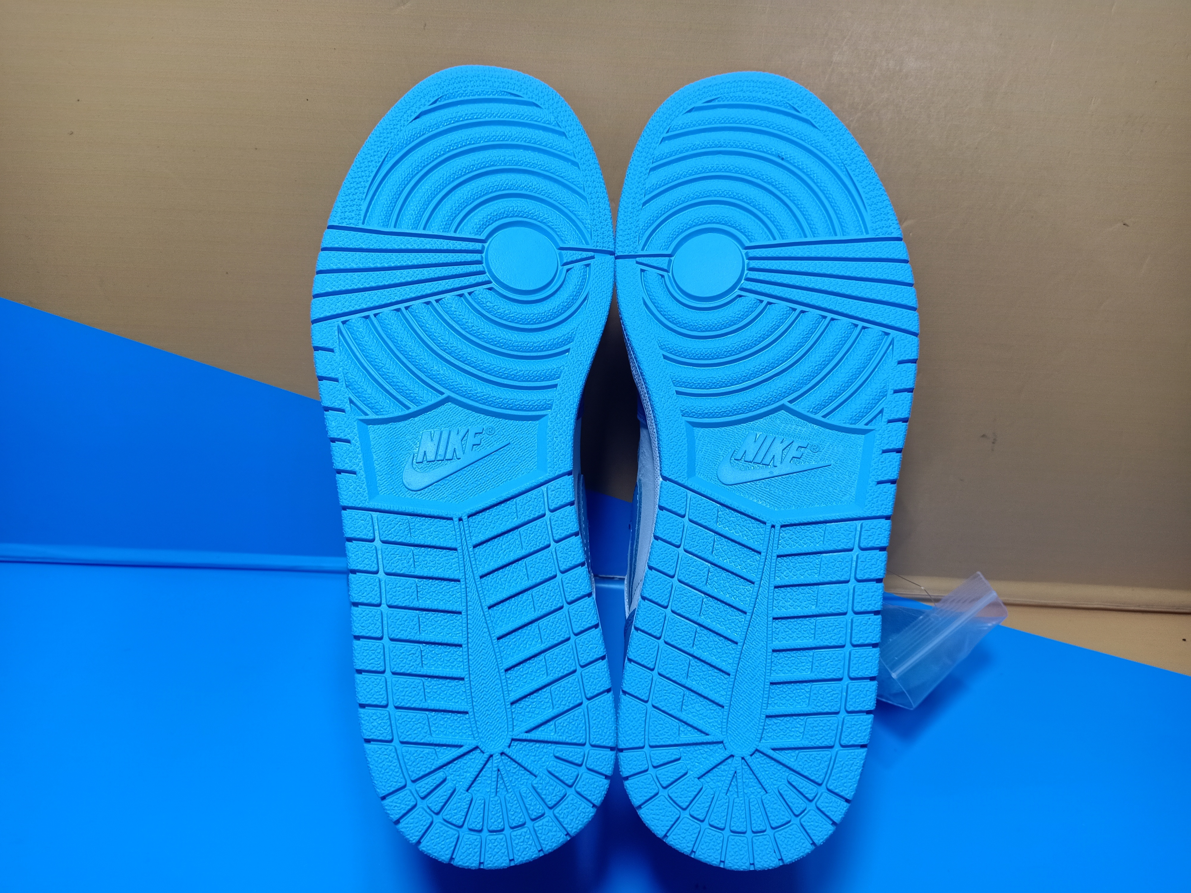 Og Tony Air Jordan 1 Retro UNC 555088-117 review Ogtony，ogtony，TonyShoes，Tonyshoe，tonyshoes，tonyshoe 07