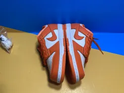 Nike Dunk Low SP Syracuse (2020) CU1726-101 review Ogtony，ogtony，TonyShoes，Tonyshoe，tonyshoes，tonyshoe 05