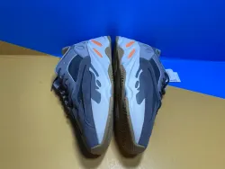 Yeezy Boost 700 Magnet  FV9922 review Ogtony，ogtony，TonyShoes，Tonyshoe，tonyshoes，tonyshoe 04