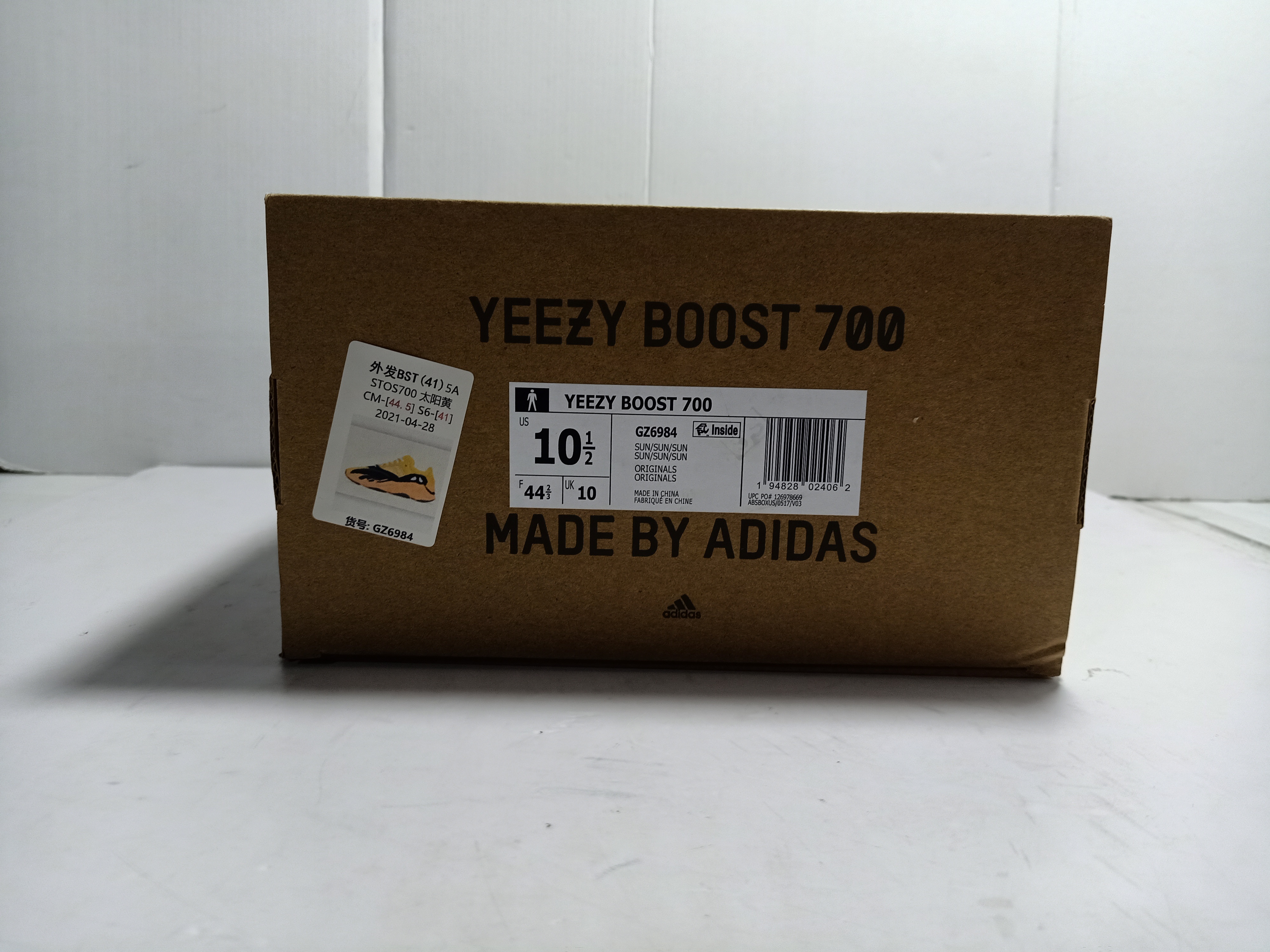 Yeezy Boost 700 “SUN"  GZ6984 review tonyshoe10 01