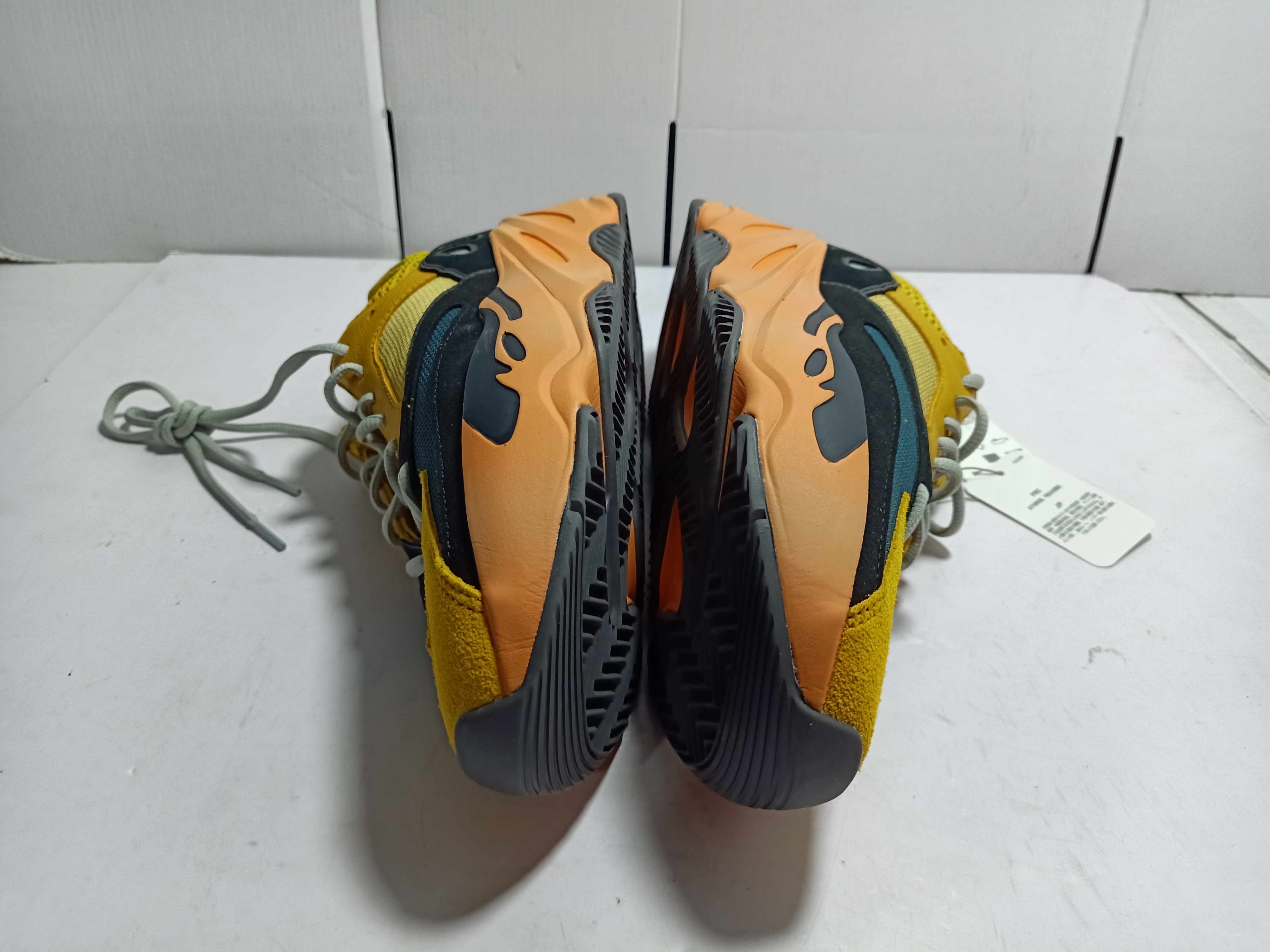 Yeezy Boost 700 “SUN"  GZ6984 review tonyshoe10 05