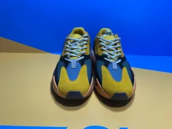 Yeezy Boost 700 “SUN"  GZ6984 review Ogtony，ogtony，TonyShoes，Tonyshoe，tonyshoes，tonyshoe 03