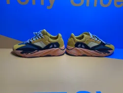 Yeezy Boost 700 “SUN"  GZ6984 review Ogtony，ogtony，TonyShoes，Tonyshoe，tonyshoes，tonyshoe 09