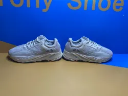 Yeezy 700 V2 Static EF2829 review Ogtony，ogtony，TonyShoes，Tonyshoe，tonyshoes，tonyshoe 02