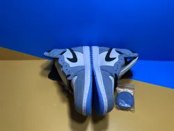 OWF Air Jordan 1 Retro High White University Blue Black 555088-134 review Ogtony，ogtony，TonyShoes，Tonyshoe，tonyshoes，tonyshoe 07