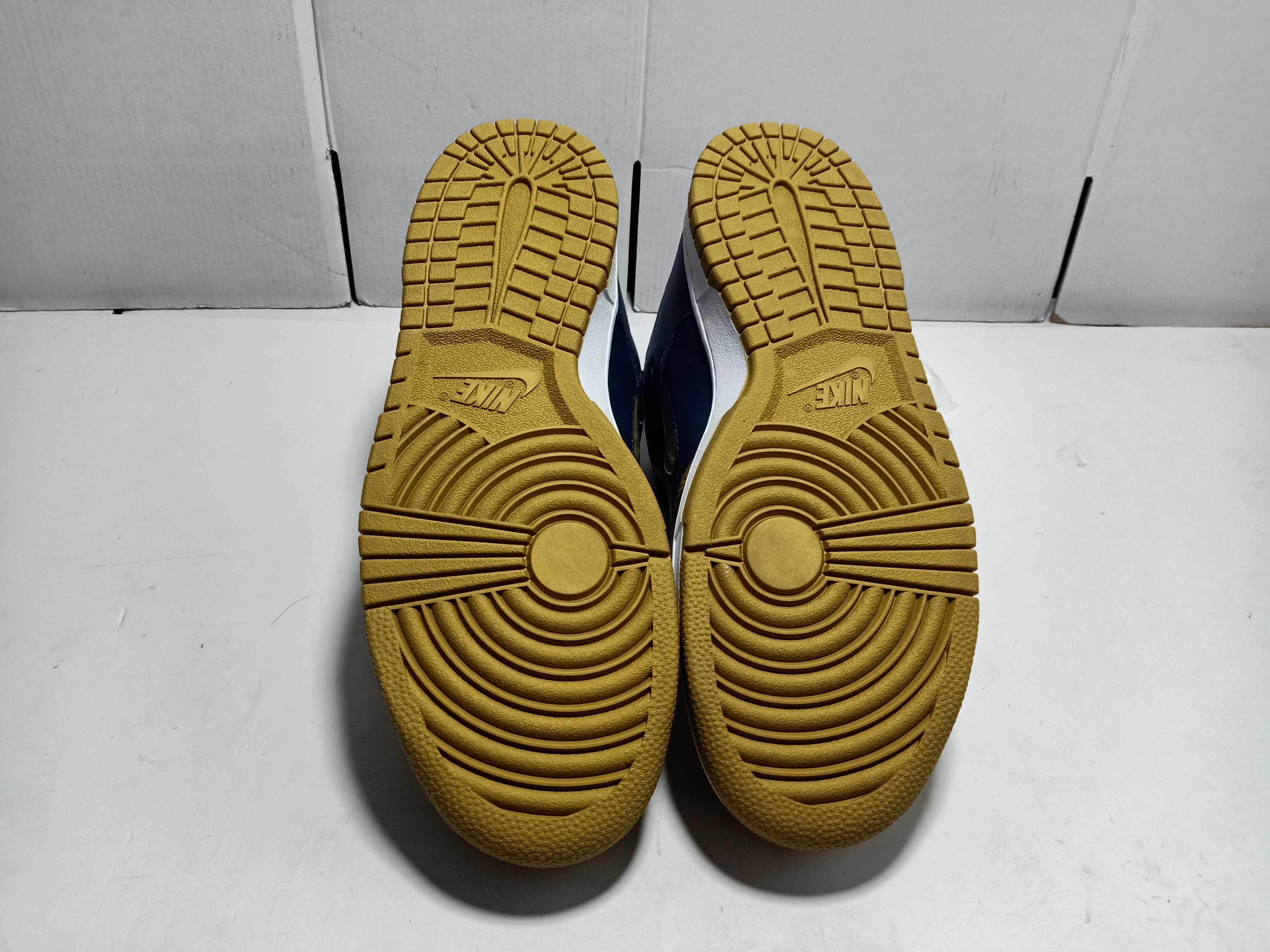 Nike SB Dunk Low Supreme Jewel Swoosh Gold CK3480-700 review Ogtony，ogtony，TonyShoes，Tonyshoe，tonyshoes，tonyshoe 06