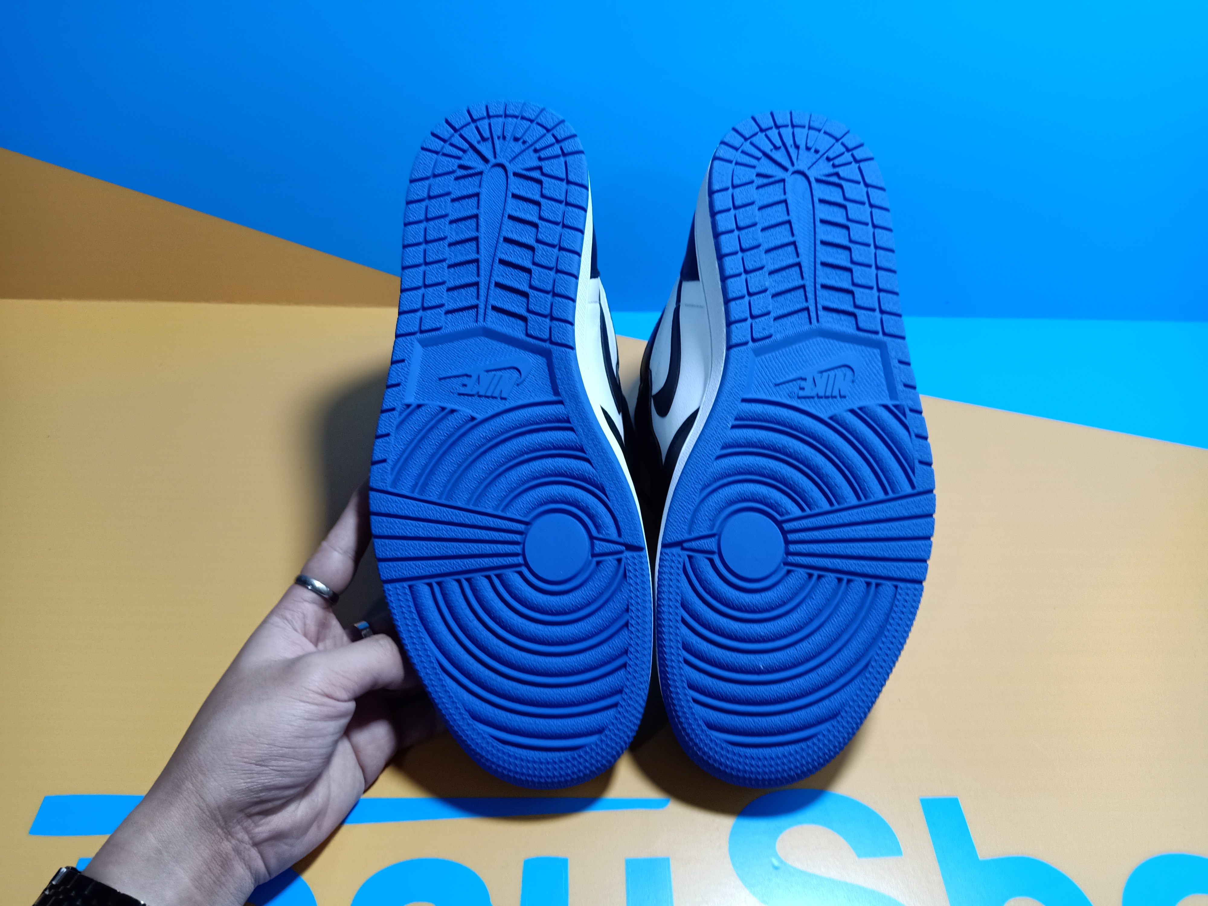 Og Tony Air Jordan 1 Retro High Royal Toe 555088-041 review Ogtony，ogtony，TonyShoes，Tonyshoe，tonyshoes，tonyshoe 06