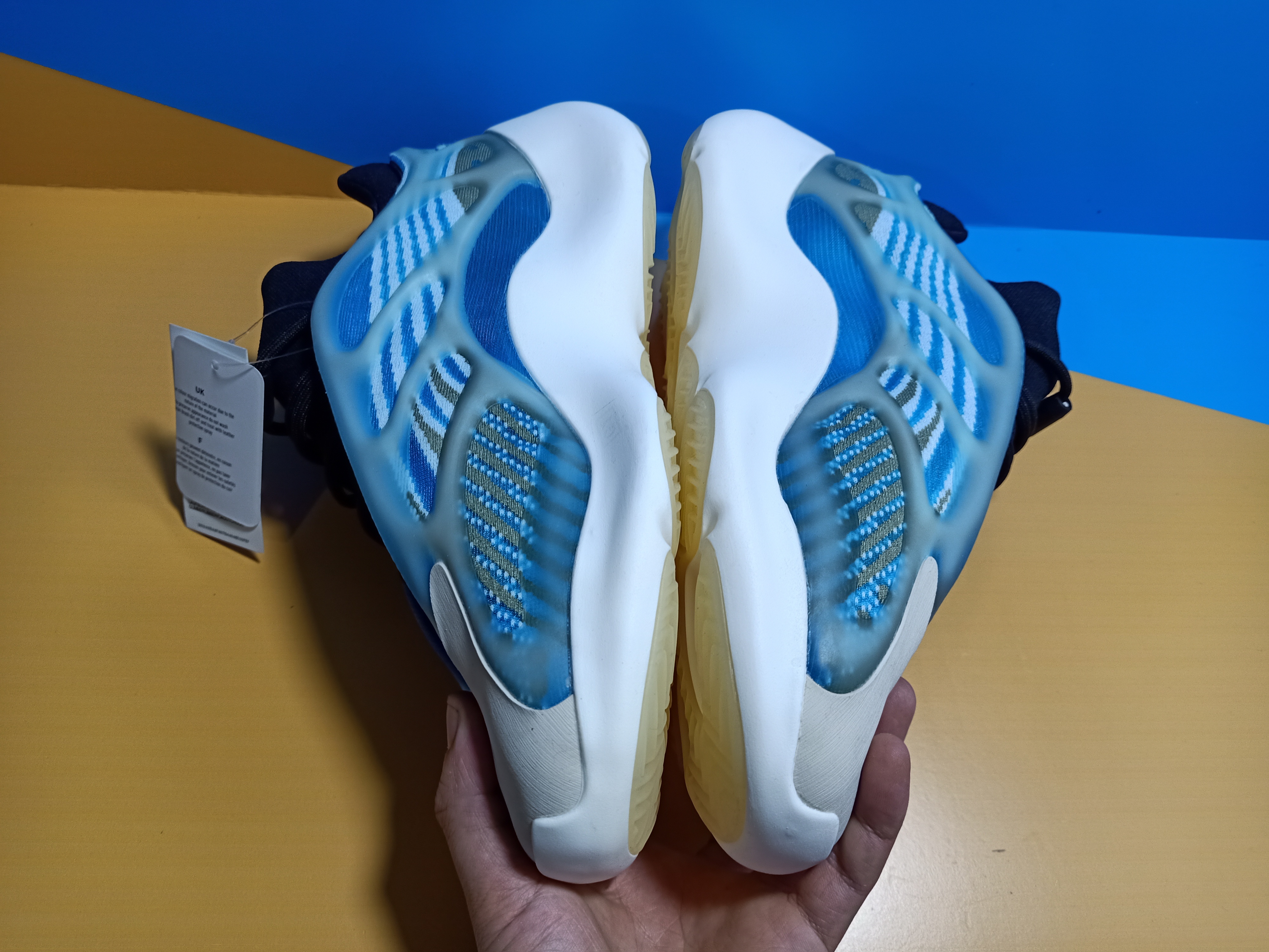 Yeezy 700 V3 Arzareth G54850 review Ogtony，ogtony，TonyShoes，Tonyshoe，tonyshoes，tonyshoe 04