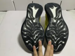 adidas Yeezy Boost 380 Hylte Glow  FZ4991 review tonyshoe10 06