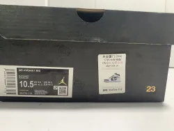 Air Jordan 1 Mid White Black 554724-113 review tonyshoe10 01