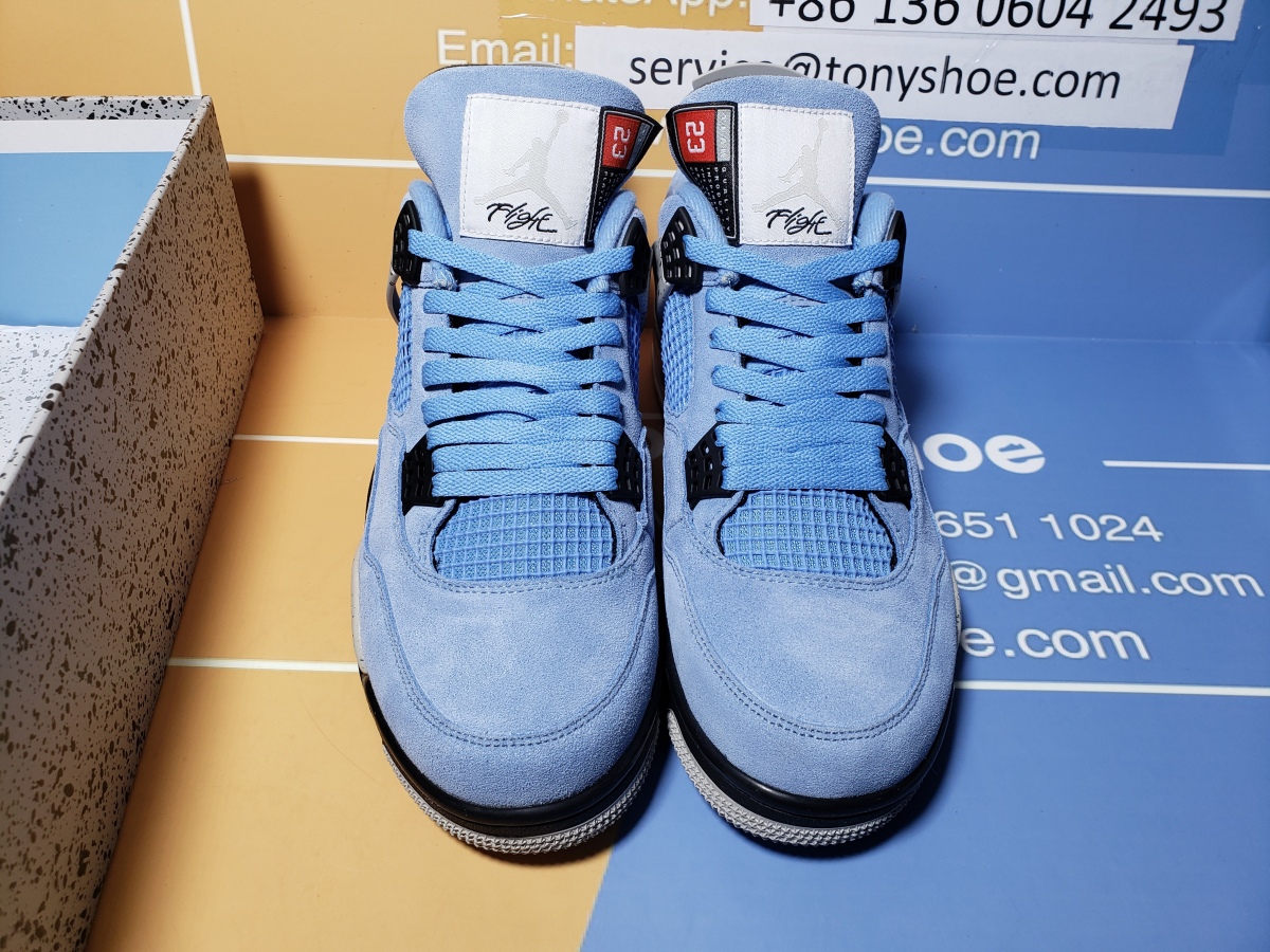 QC of Fake Jordan 4 SE University Blue CT8527-400 from Tonyshoe