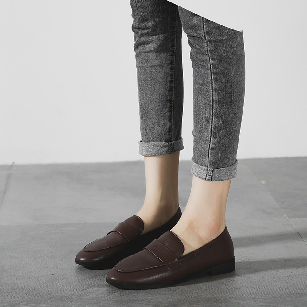 KISFLY Casual Leather Slip on Loafers Shoes for Women Comfortable Walking Flats