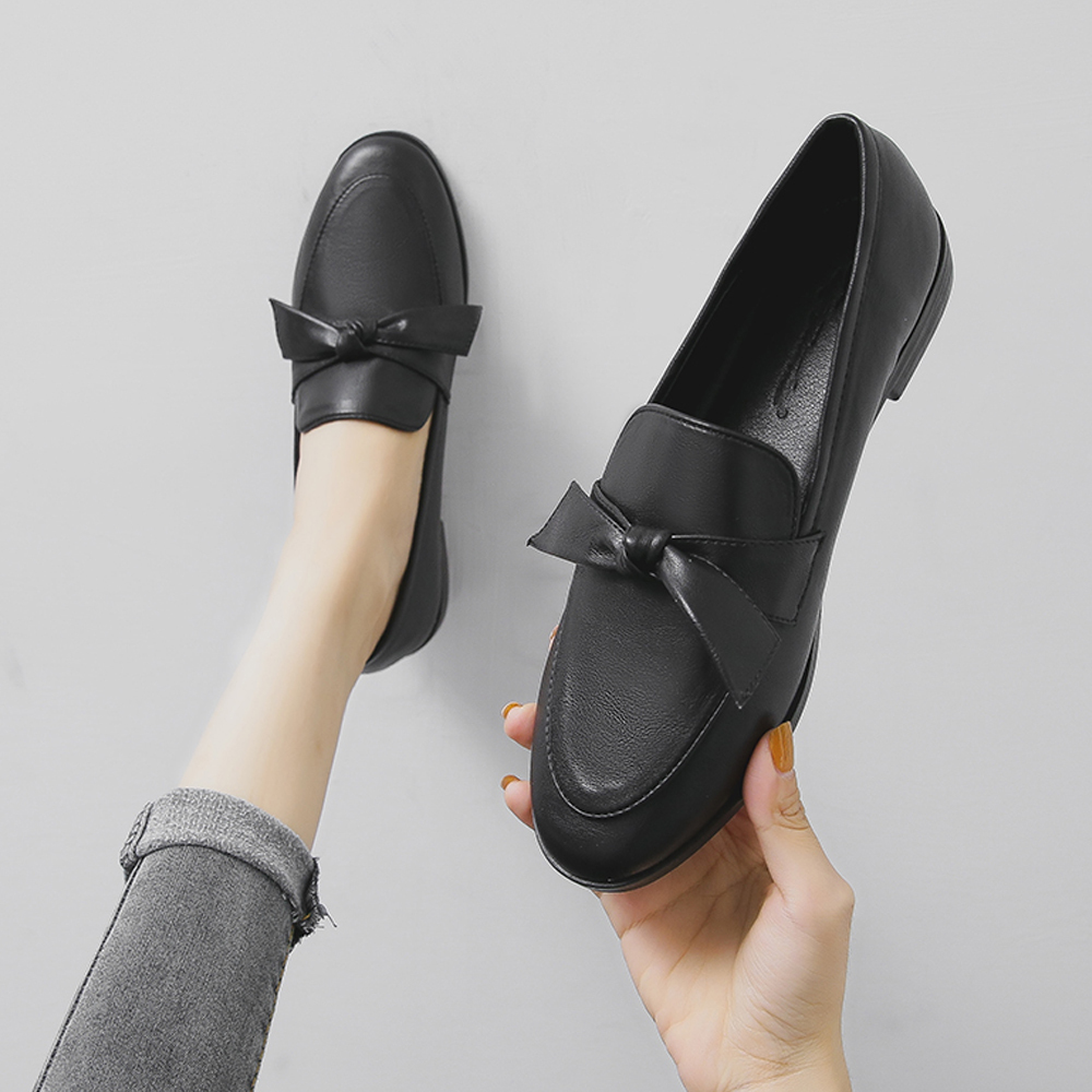 Flats Shoes for Women Leather Round Toe Slip on Ladies Casual Comfortable Walking Driving Loafers