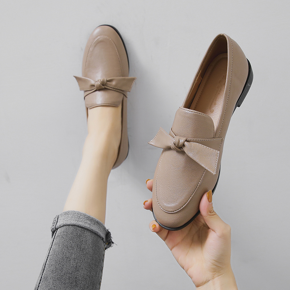 Flats Shoes for Women Leather Round Toe Slip on Ladies Casual Comfortable Walking Driving Loafers