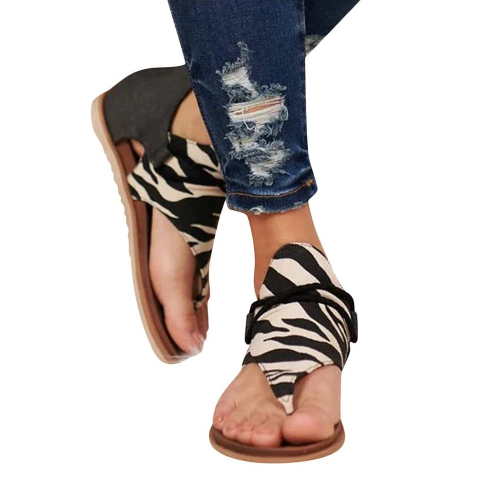 KISFLY Women Gladiator Sandals Retro Leopard Pattern PU Leather Flat Shoes Flip Flops Summer Casual Back Zipper Sandals