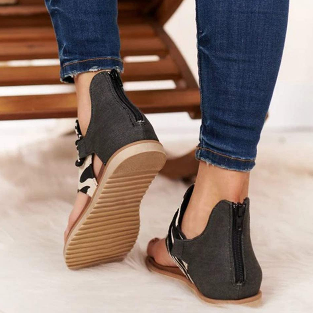 KISFLY Women Gladiator Sandals Retro Leopard Pattern PU Leather Flat Shoes Flip Flops Summer Casual Back Zipper Sandals