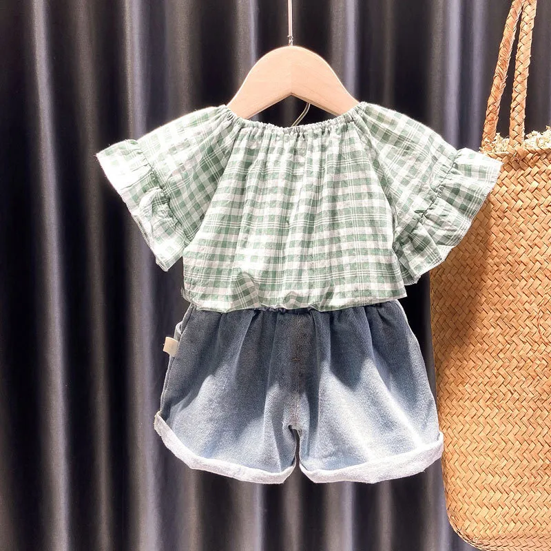 2021 New Short-Sleeve Clothes Chic Ripped Jean Shorts a Two-piece Summer Outfit for Girls 