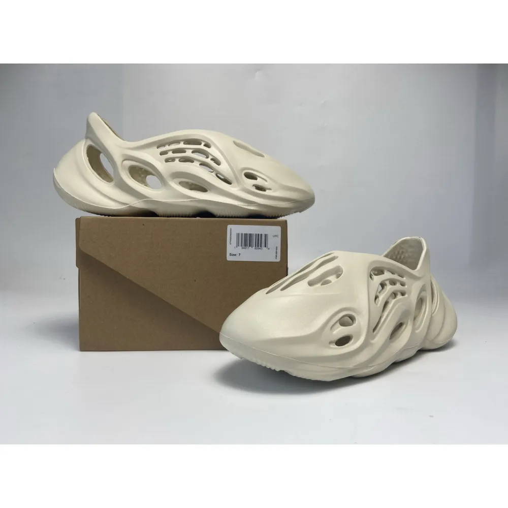 OG adidas Yeezy Foam RNNR Sand,FY4567