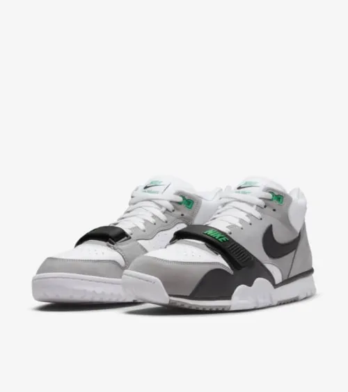 Cool shoes Air Trainer 1 Chlorophyll