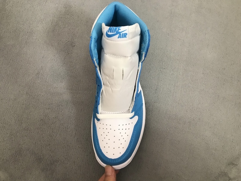 Jordan 1 Retro UNC