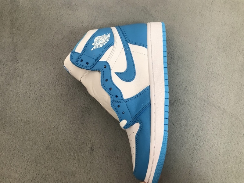 Jordan 1 Retro UNC
