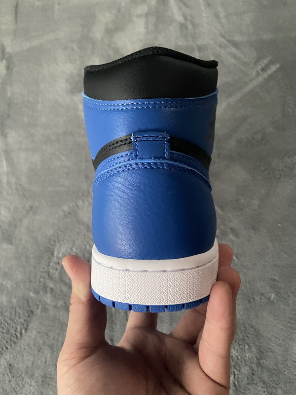Jordan 1 Retro Royal (2017)