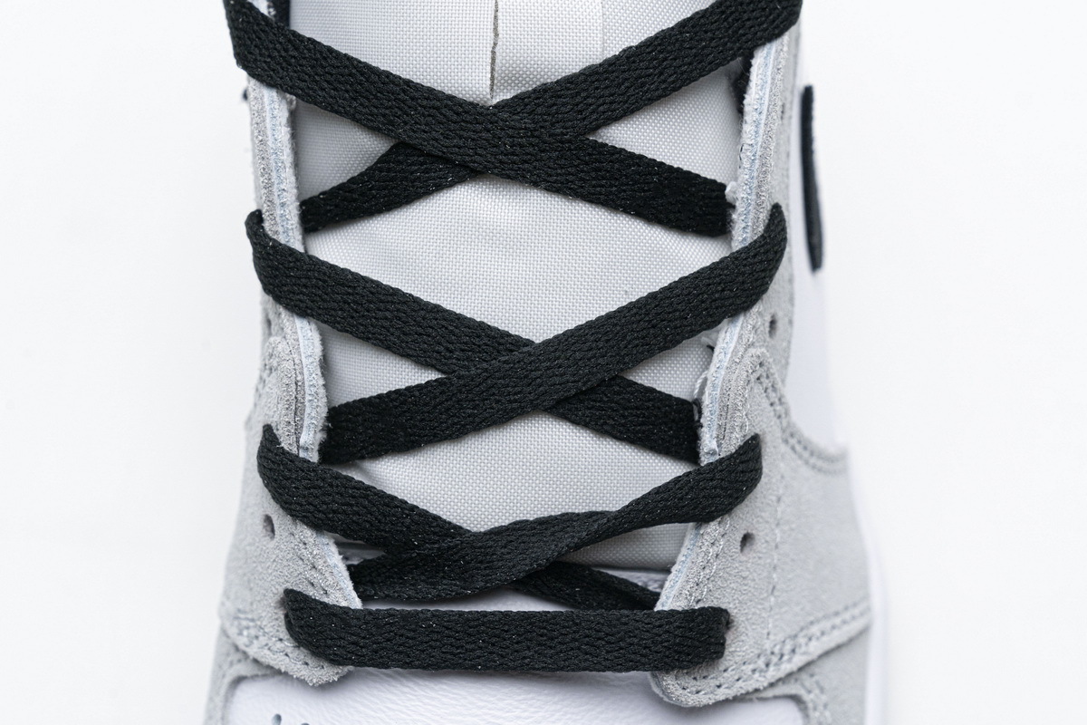 Jordan 1 Retro High Light Smoke Grey