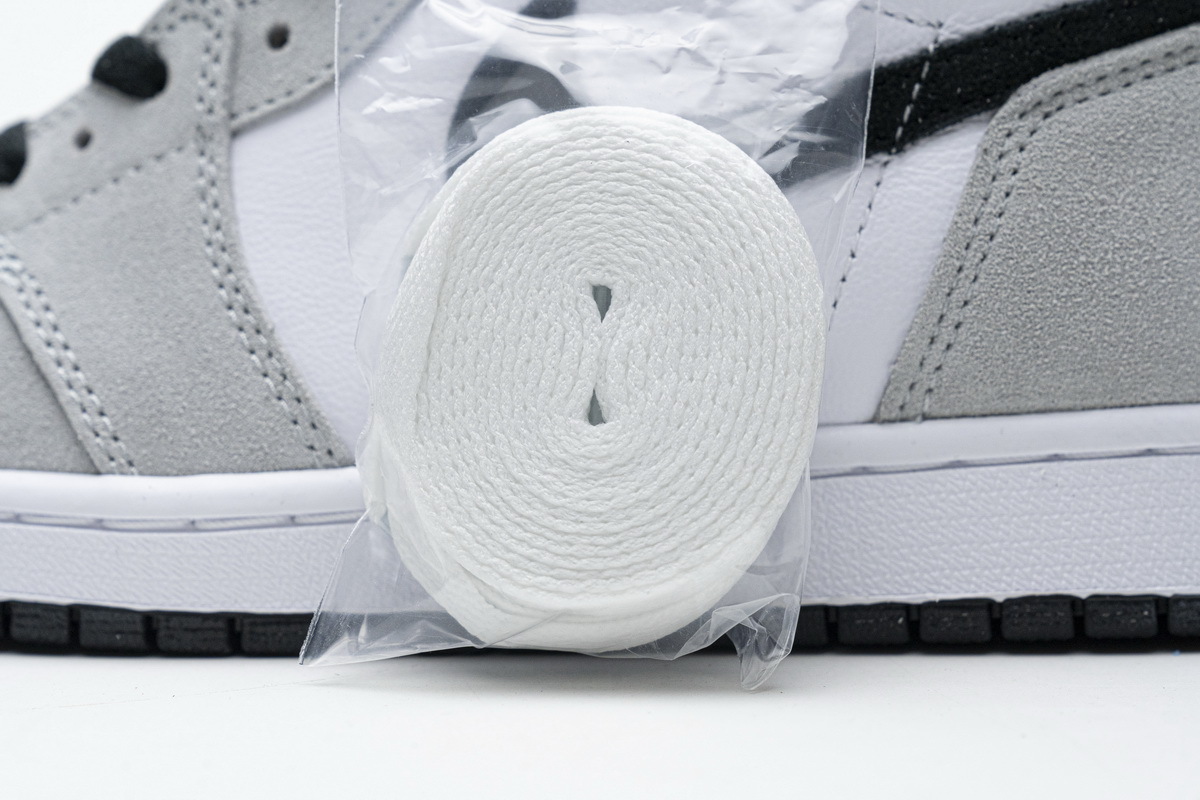 Jordan 1 Retro High Light Smoke Grey