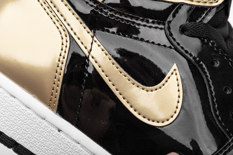Jordan 1 Retro High NRG Patent Gold Toe