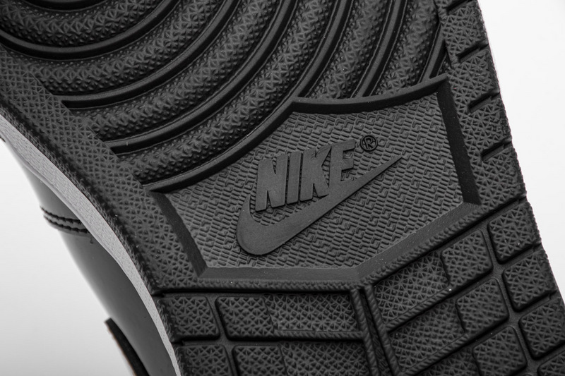 Jordan 1 Retro High NRG Patent Gold Toe