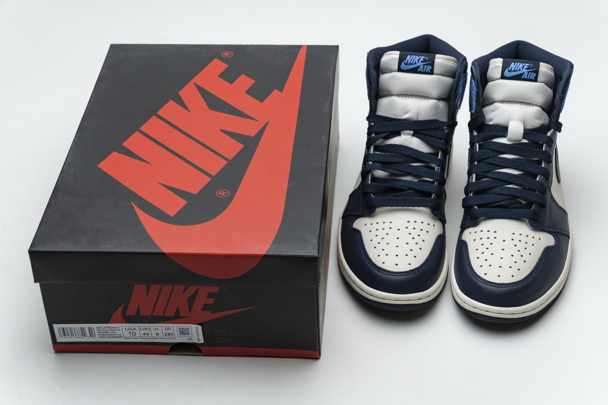 Jordan 1 Retro High Obsidian UNC