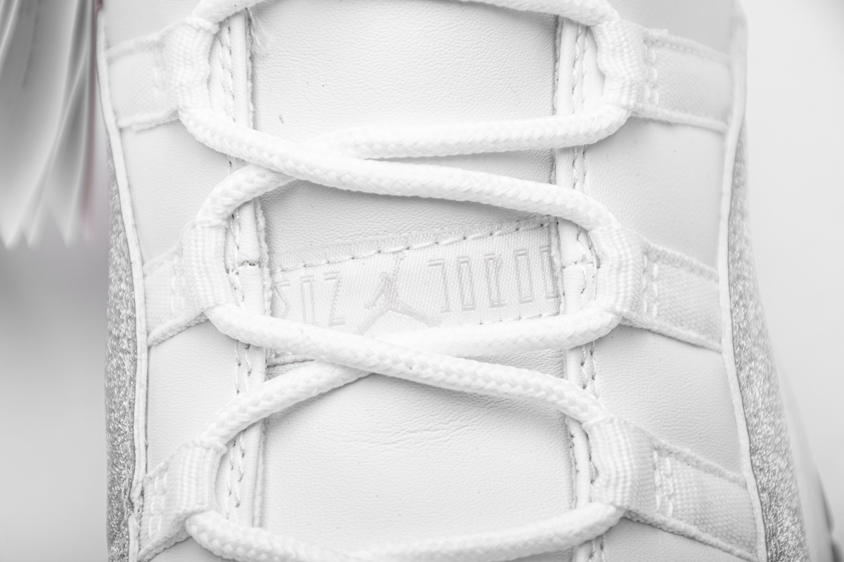 Jordan 11 Retro White Metallic Silver (Mid Quality)