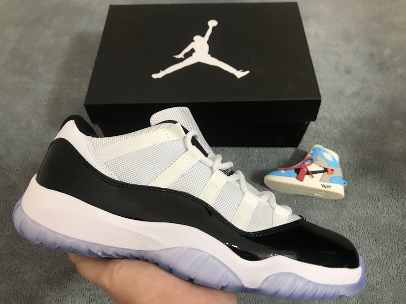 Jordan 11 Retro Low Concord